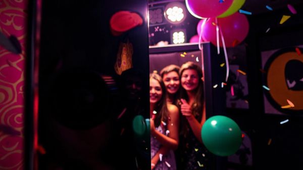 Top galeries de photobooth 95 pour vos événements inoubliables